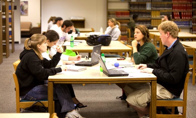 studying abroad vs studying at home